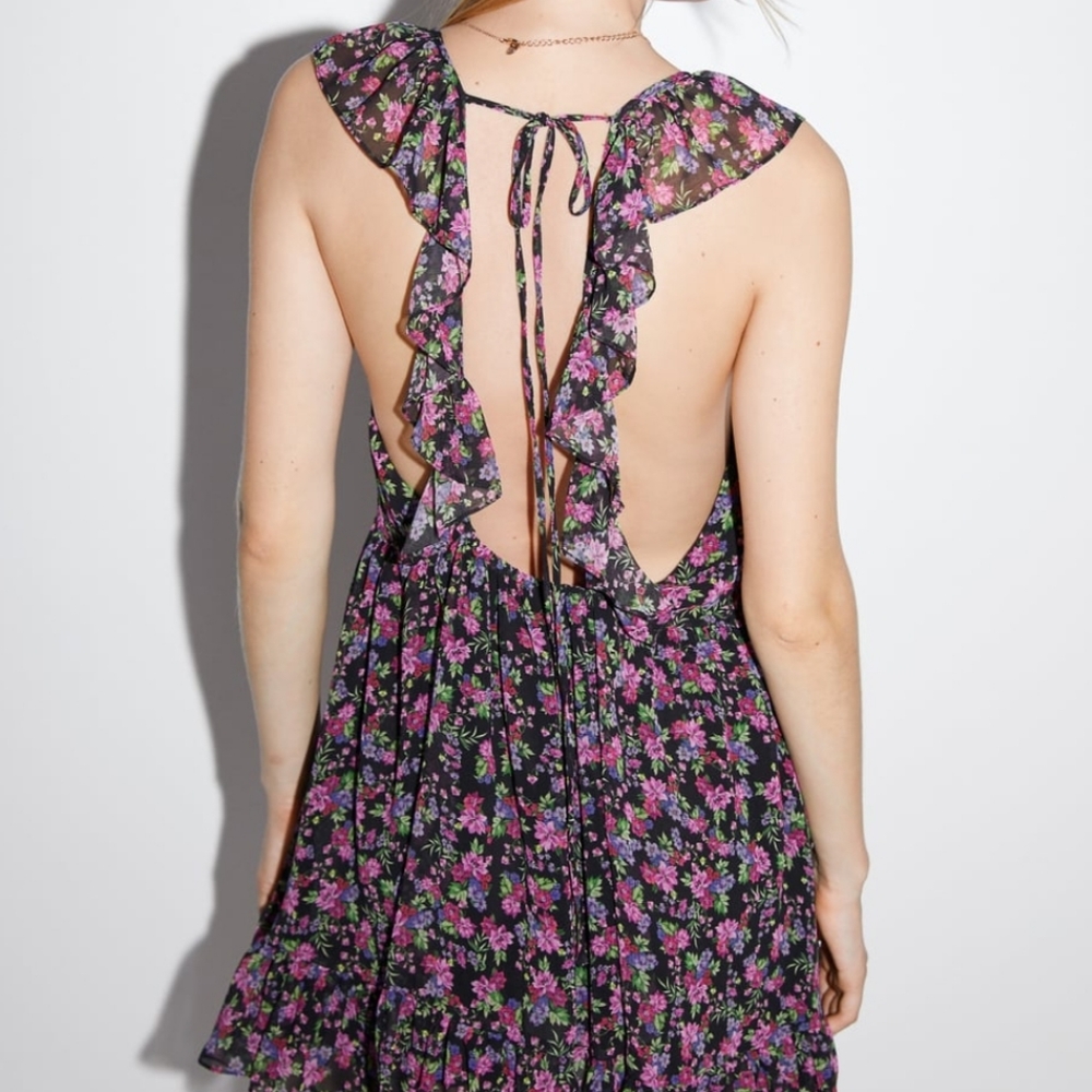 🍒NWT🍒 ZARA FLORAL PRINT MINI DRESS